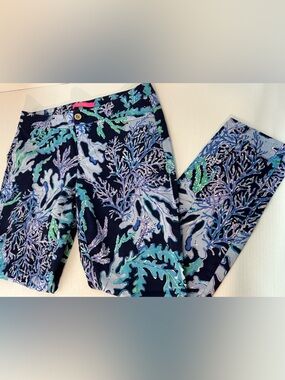 Lilly Pulitzer reef pattern pants 8